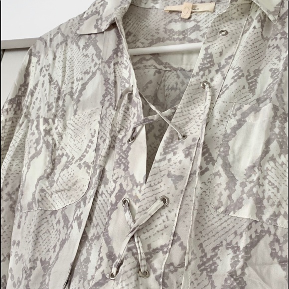 Olivaceous Snake Print Top - Picture 3 of 4